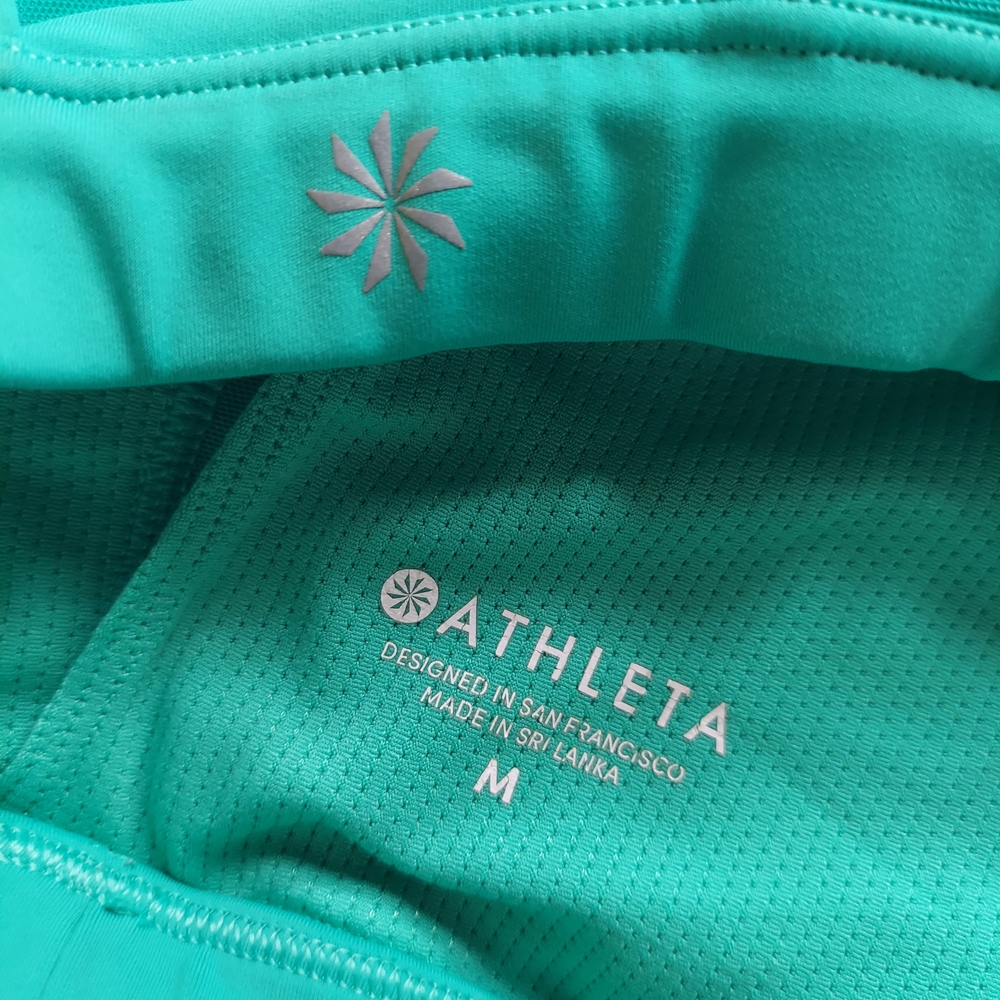 Athleta Racerback Sports Bra In GREEN - Picture 4 of 6